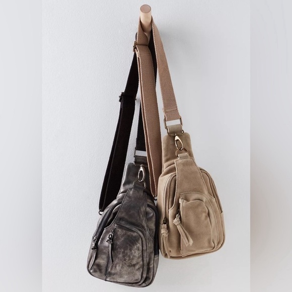 FREE PEOPLE METALLIC SLING/SMALL BACKPACK BAG HAS SO MUCH ROOM FOR EVERYTHING - Picture 4 of 5